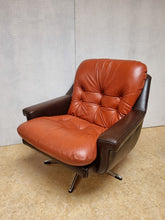 Scandinavian Swivel Lounge Chair | 1970s