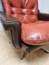 Scandinavian Swivel Lounge Chair | 1970s